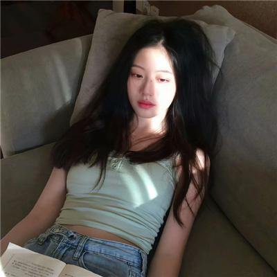 劳拉·马尔斯的眼睛